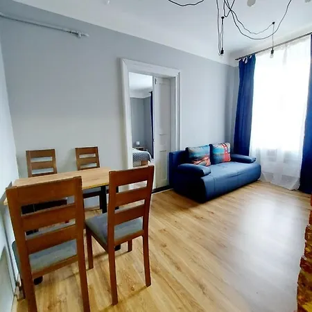 By Pa Διαμέρισμα